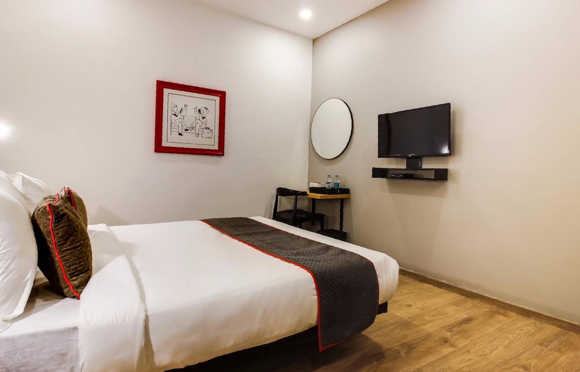 Hotel Townhouse De Alphabet Hyderabad Exterior foto